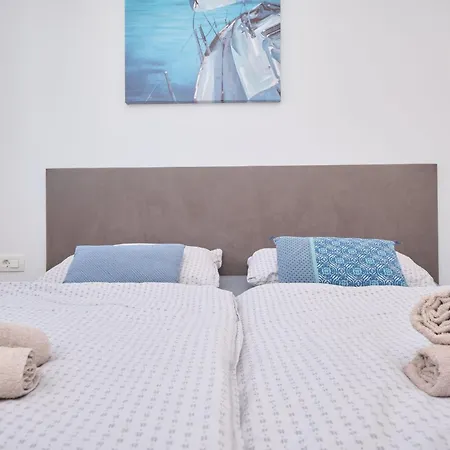Fuer 4 Personen Ca- 65 M² In Mastrinka- Adriakueste Kroatien - Kroatische Ins By Interhome *