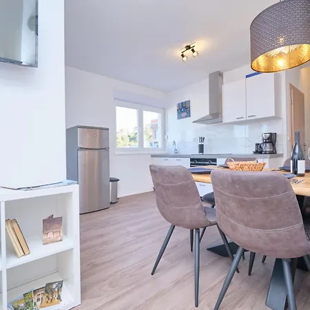 Διαμέρισμα Fuer 4 Personen Ca- 65 M² In Mastrinka- Adriakueste Kroatien - Kroatische Ins By Interhome Τρογκίρ
