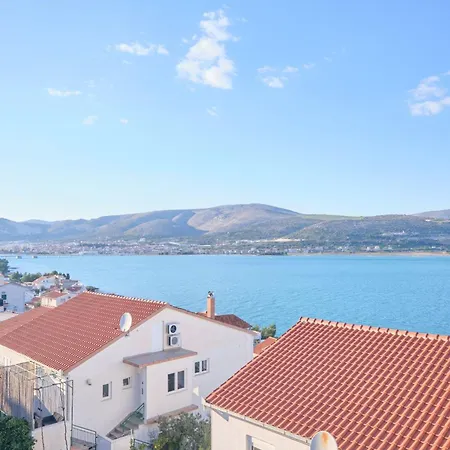Fuer 4 Personen Ca- 65 M² In Mastrinka- Adriakueste Kroatien - Kroatische Ins By Interhome *