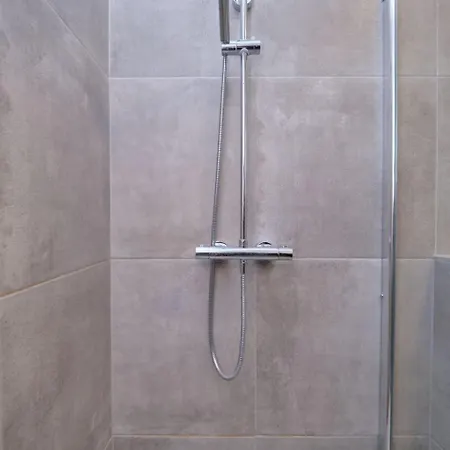 Fuer 4 Personen Ca- 65 M² In Mastrinka- Adriakueste Kroatien - Kroatische Ins By Interhome