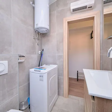 Fuer 4 Personen Ca- 65 M² In Mastrinka- Adriakueste Kroatien - Kroatische Ins By Interhome *