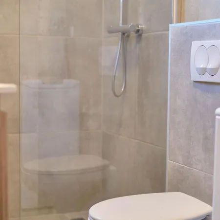 Fuer 4 Personen Ca- 65 M² In Mastrinka- Adriakueste Kroatien - Kroatische Ins By Interhome *