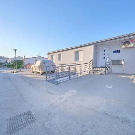 Fuer 4 Personen Ca- 65 M² In Mastrinka- Adriakueste Kroatien - Kroatische Ins By Interhome Διαμέρισμα *
